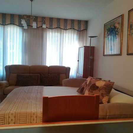Apartamento "Paseo Del Sauco" Ezcaray Esterno foto
