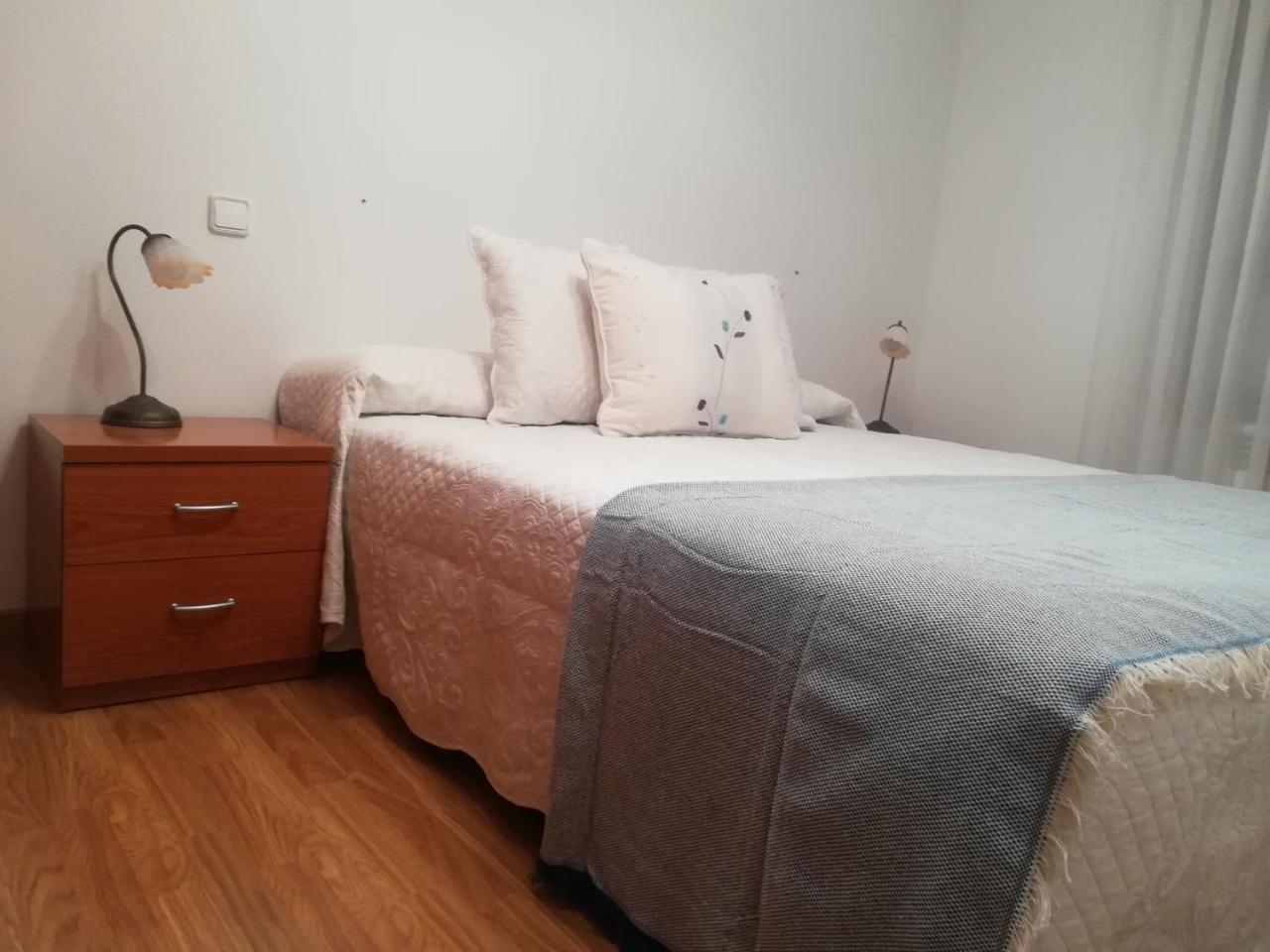 Apartamento "Paseo Del Sauco" Ezcaray Esterno foto