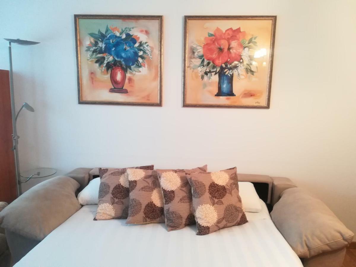 Apartamento "Paseo Del Sauco" Ezcaray Esterno foto